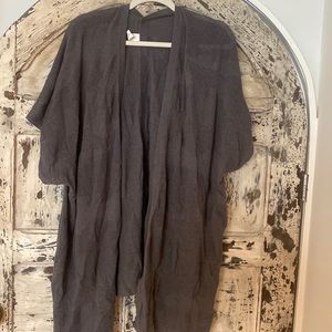 Lululemon cardigan sweater split on side